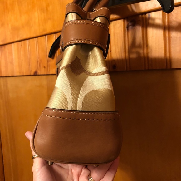 Coach Hampton Optic Signature Handbag - Picture 5 of 16